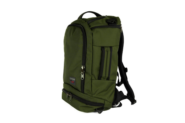 An open Techonaut 30 with a Saguaro (olive green) exterior.